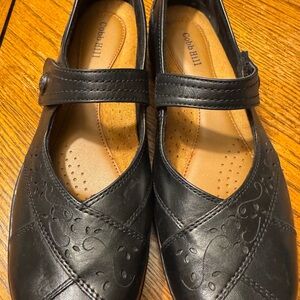Cobb Hill Black Leather Mary Jane Shoes
